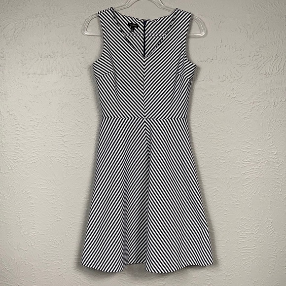Talbots Dresses & Skirts - Talbots Black & White Striped Sleeveless Dress S